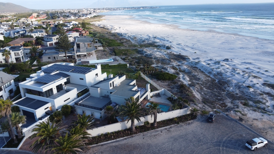 4 Bedroom Property for Sale in Van Riebeeckstrand Western Cape